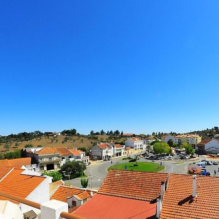 Apartamentos Bau-Doce Cercal do Alentejo Oda fotoğraf