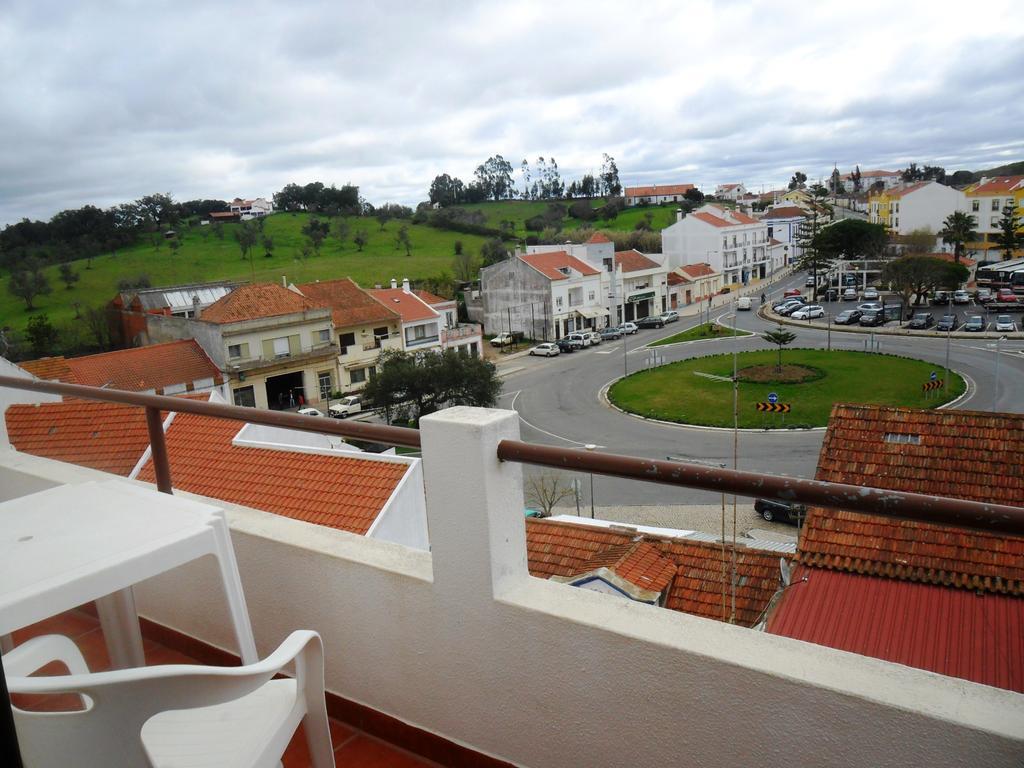 Apartamentos Bau-Doce Cercal do Alentejo Oda fotoğraf